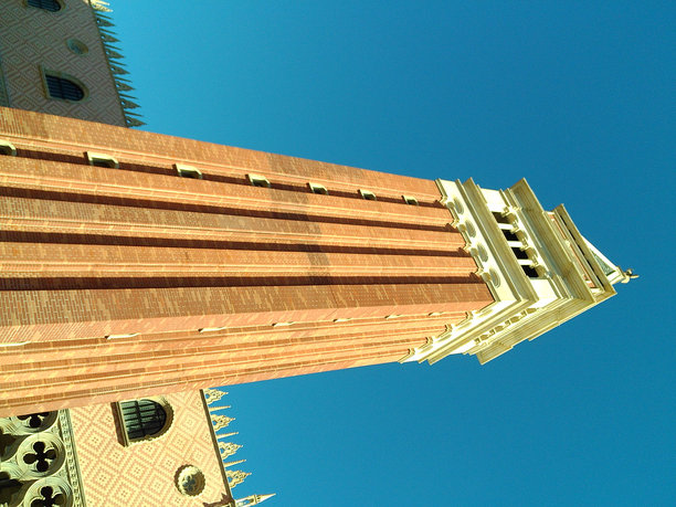 2024年冬季圣诞节期间的威尼斯建筑户外情绪电影照片图片下载