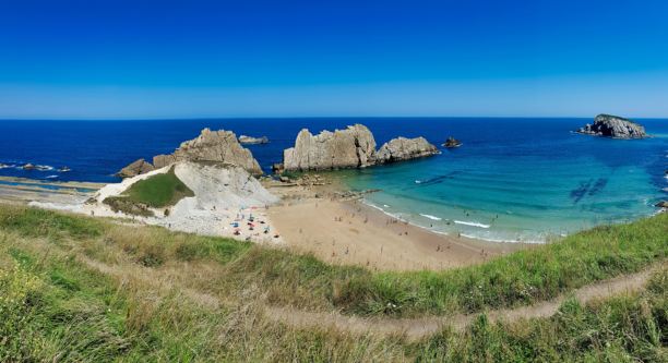 海滩和大海，作为背景的照片图片下载