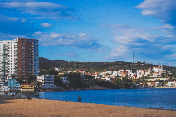 阿尔及利亚旅游城市安纳巴的海滨大道图片图片下载