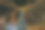 皮拉尔广场的圣诞树。西班牙阿拉贡地区萨拉戈萨的圣诞灯光。夜景照片。图片下载