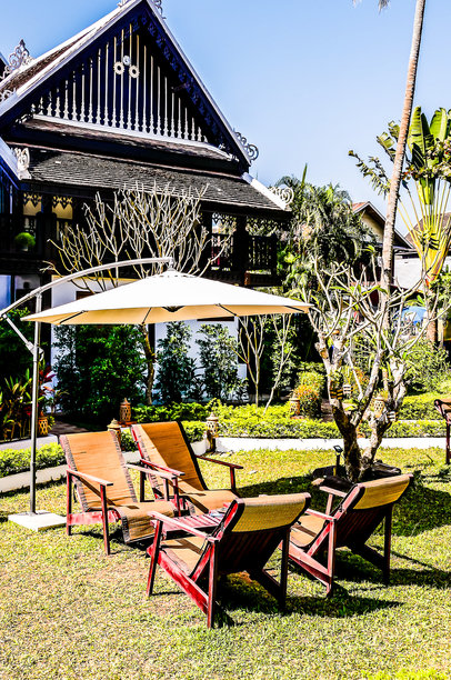 公园里的椅子，作为背景的数字照片图片下载