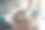 团队成员在现代舒适的办公室阁楼内共同头脑风暴的全身照片图片下载