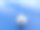 五人制足球在蓝色的五人制足球场表面，特写照片图片下载