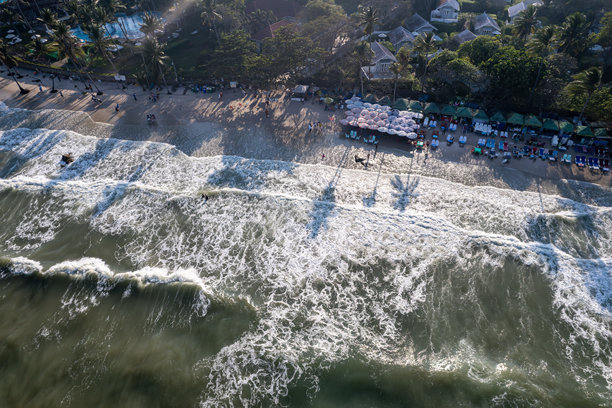 泰国华欣海滩的无人机照片图片下载