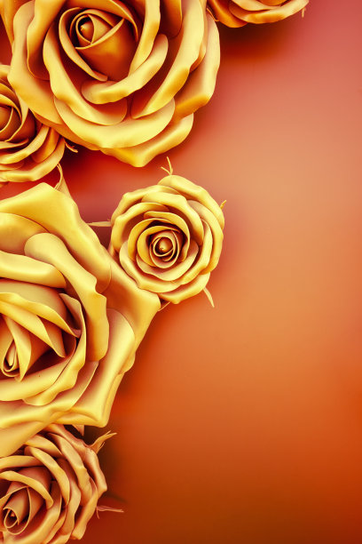 人造玫瑰花的花卉背景。竖版照片图片下载