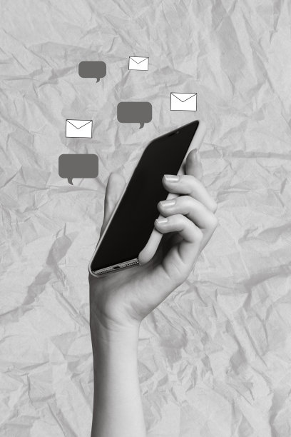 简约风格的照片拼贴艺术作品，描绘了一只手在打字，背景为社交媒体图标如Instagram、Twitter、Telegram和Facebook的孤立插图。图片下载