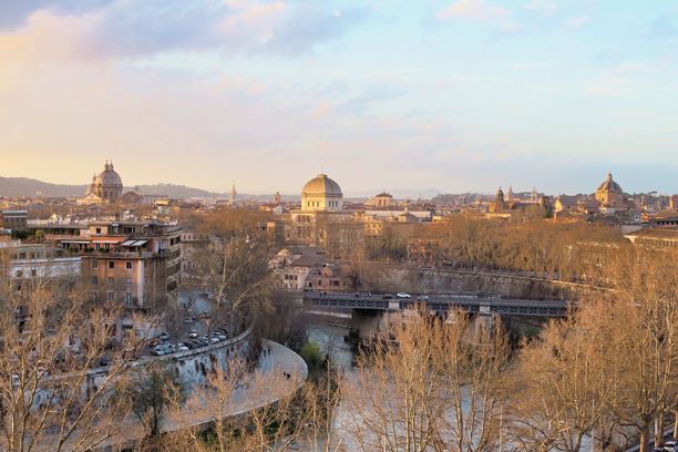 布拉格的景观，作为意大利古罗马首都罗马的背景照片图片下载
