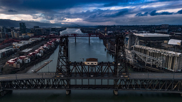 波特兰钢桥无人机照片 6图片下载