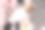 一张平铺的围巾、平板电脑、智能手机、手表、太阳镜、化妆盘、化妆刷、指甲油、戒指盒和礼品盒的照片。图片下载