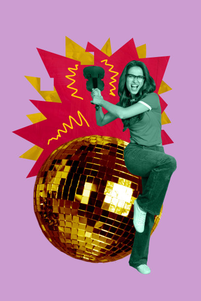 快乐无忧的女孩手持小提琴的垂直海报照片拼贴，音乐、迪斯科球、场合、活动、表演、放松。图片下载