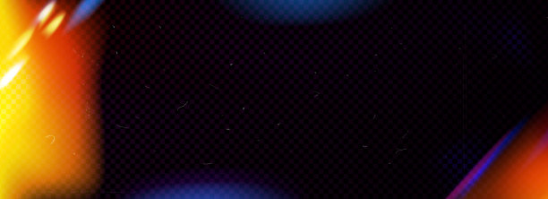 电影光漏纹理。复古照片烧焦效果。电影滤镜叠加框。模糊明亮的渐变，带有灰尘和划痕。彩虹激光束条纹。矢量透明装饰。图片下载