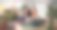 女性、自拍和花店的花艺团队，摄影和在线用于商业媒体发布。人们、合作和团队在工作场所的公司照片，初创企业的社交更新和支持。图片下载