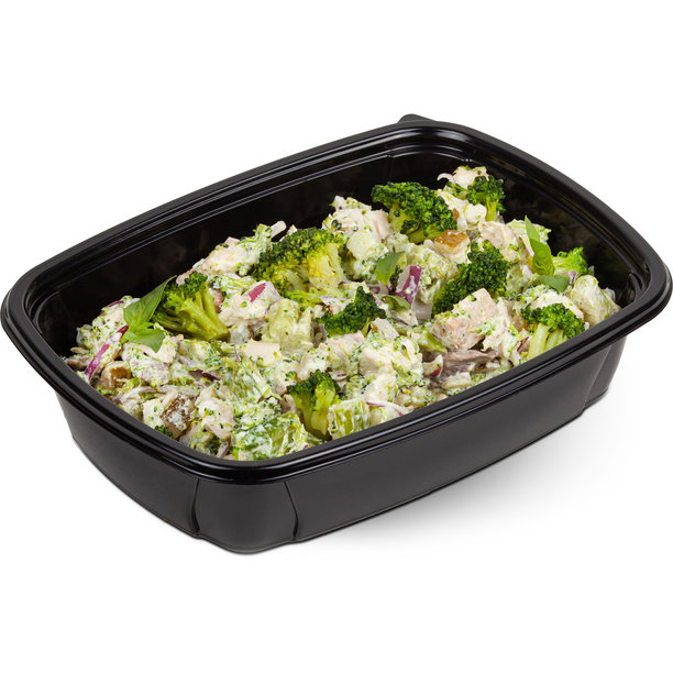 黑色塑料午餐盒中的鸡肉西兰花沙拉照片，背景为白色图片下载