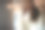 女人手握新房钥匙的照片图片下载