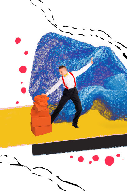 时尚绅士在舞蹈盒子堆中进行垂直照片拼贴，展示配送、纸箱快递服务和透明包装。图片下载