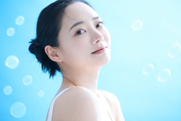 年轻女性的健康护肤图片图片下载