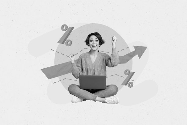 创意照片拼贴插图，表现出兴奋快乐的女性坐在笔记本电脑前，握紧拳头，背景为柔和的色彩。图片下载