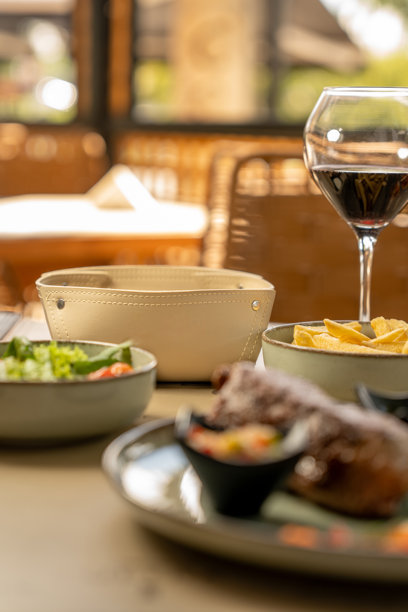 多汁的牛排 - 库存图片图片下载