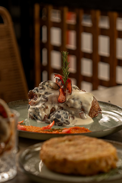 多汁的牛排 - 库存图片图片下载