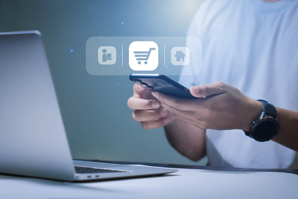 商务电子商务概念。男女使用智能手机，配有在线购物图标，进行互联网购物、在线购买、电子商务商店、在线业务和网络购物。图片下载