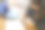 从上方拍摄的成年女性使用电脑的特写照片。在家办公室观看在线教育网络研讨会。图片下载