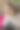 伤心的女商人在家中的办公室里坐着，双手抱头，听着手机上令人不安的消息，感到沮丧和担忧。竖版照片图片下载