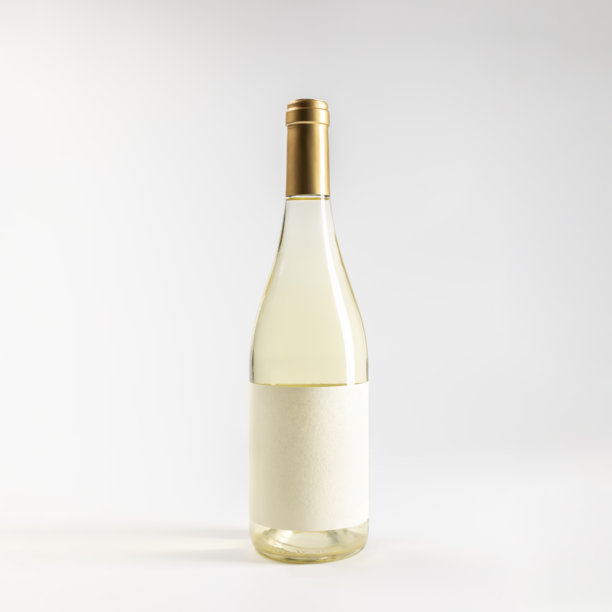 透明白色歌海娜葡萄酒瓶的模型，发光，背景为白色，留有空白空间，750毫升，真实照片图片下载