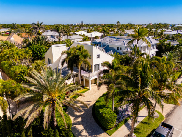 佛罗里达州那不勒斯的豪华住宅航拍图片图片下载