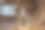 位于科罗拉多州丹佛市中心的灯光璀璨的步行街。照片拍摄于圣诞节假期的夜晚。图片下载
