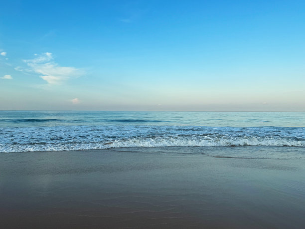 美丽的沙滩和海浪风景，背景素材，阿洪加拉海滩图片下载