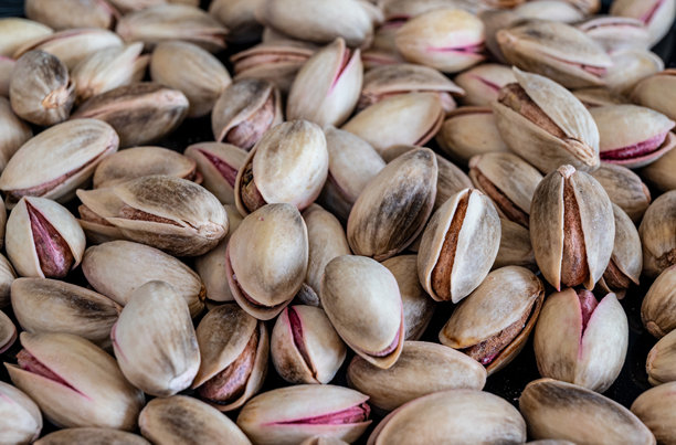 顶部视角特写照片的开心果。图片下载