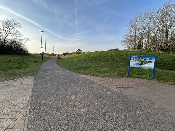 博蒙特公园在温暖阳光明媚的日子里拍摄的照片图片下载