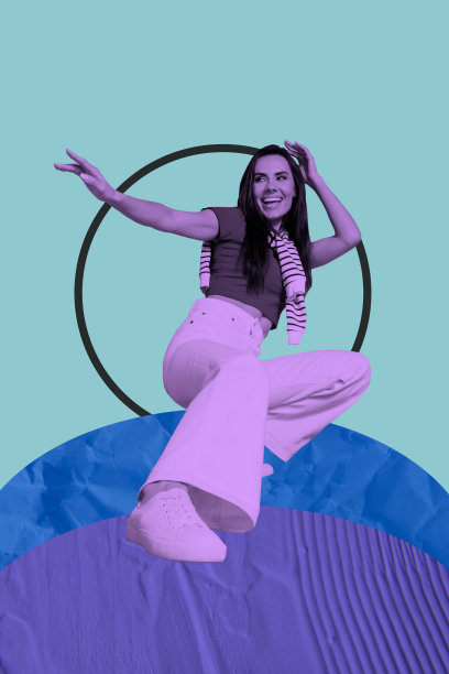 独特的垂直照片拼贴，展示快乐的魅力女孩在迪斯科场合中放松娱乐，享受派对音乐氛围。图片下载