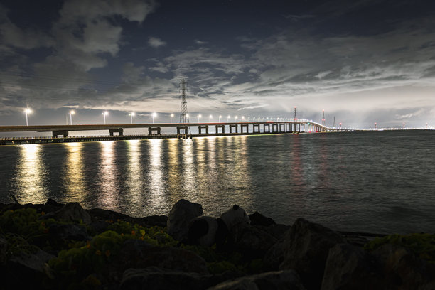 旧金山的奥克兰大桥景观股票照片图片下载