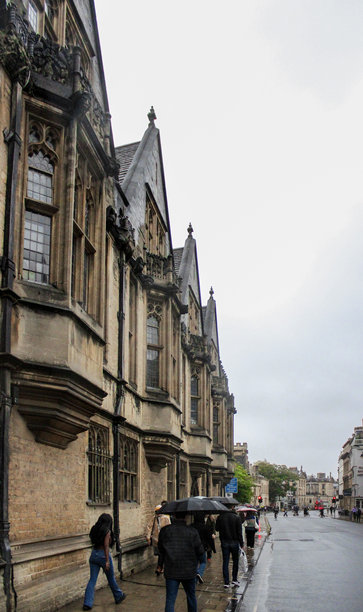 牛津大学布雷兹诺斯学院的外观图片下载