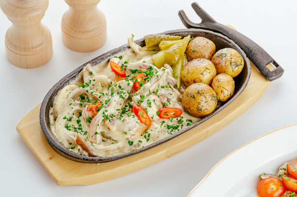 白色背景上的餐厅美食。菜单照片。图片下载