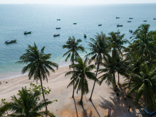 海南琼海的牛奶海白沙滩航拍照片图片下载