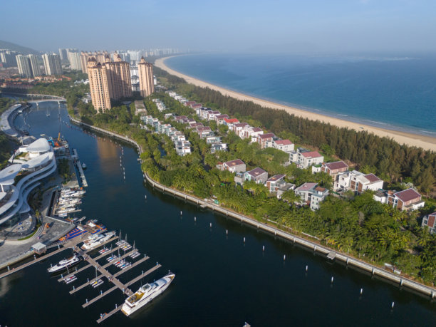 海南陵水清水湾的海湾别墅航拍照片图片下载