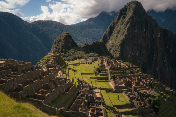 马丘比丘的照片，古代考古遗址和联合国教科文组织世界遗产。秘鲁旅行目的地和标志性景点的照片。图片下载