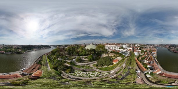 用无人机拍摄的波尔图杜罗河上的情感花园360度航拍照片图片下载