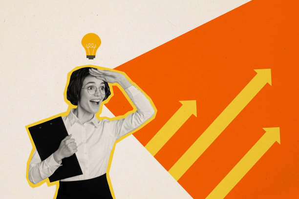 惊讶的女商人看着箭头向上和灯泡创意职业晋升的合成照片拼贴，背景为涂鸦风格。图片下载