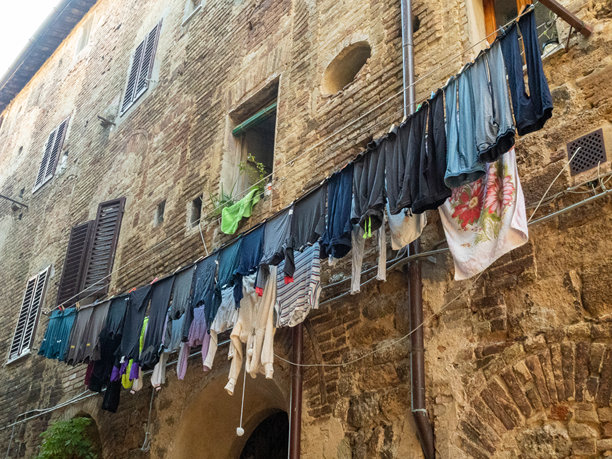 意大利比萨塔旅行照片，托斯卡纳美丽城市，欧洲意大利托斯卡纳风景，圣吉米尼亚诺图片下载