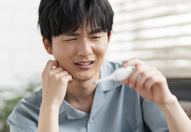 20多岁日本男性的生活方式照片图片下载