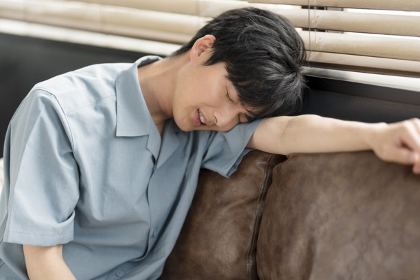 20多岁日本男性的生活方式照片图片下载