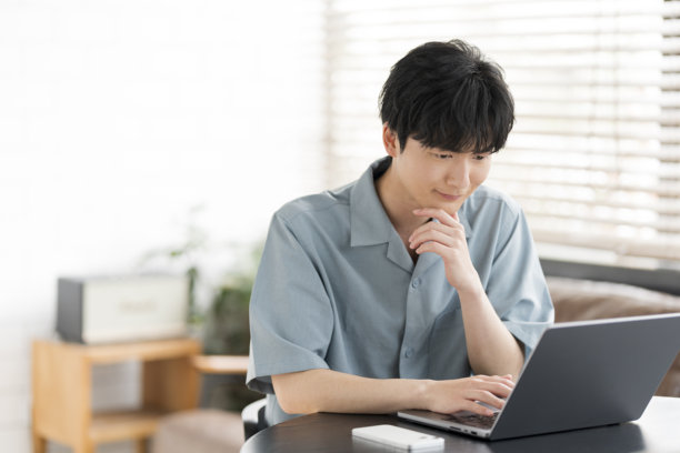 20多岁日本男性的生活方式照片图片下载