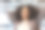 放松的年轻非裔美国女商人在办公室的椅子上坐着，双手放在头后，侧目而视，休息，满意于工作成果的特写照片图片下载