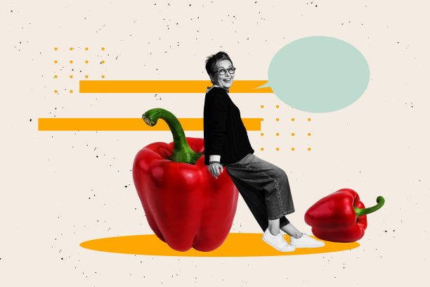 营养美食厨师的3D照片拼贴趋势草图模板艺术作品，坐在巨大的辣椒蔬菜成分旁的老年女性。图片下载