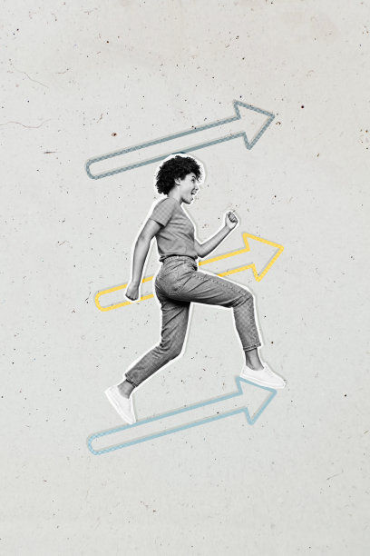 模板海报趋势艺术作品 3D 照片拼贴，年轻女性走向职业晋升的成长之路，箭头指向创业的选择方向。图片下载