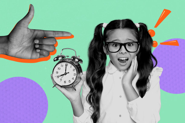 趋势艺术复合横幅 3D 照片拼贴，年轻女孩震惊地指着时钟，展示返校课程，学生摔倒。图片下载