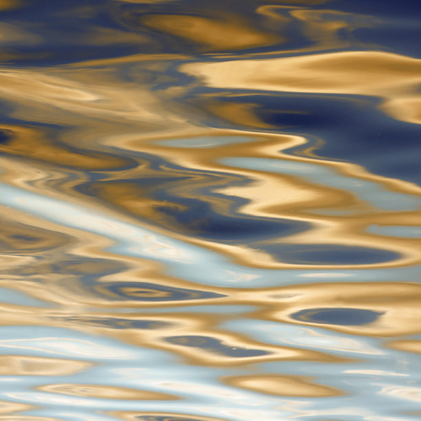 抽象波浪深蓝色，纯自然漩涡图案纹理，背景照片。图片下载